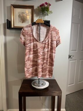 PINK Victoria's Secret Pink Camo V-Neck Short Sleeve Tee 100% Cotton